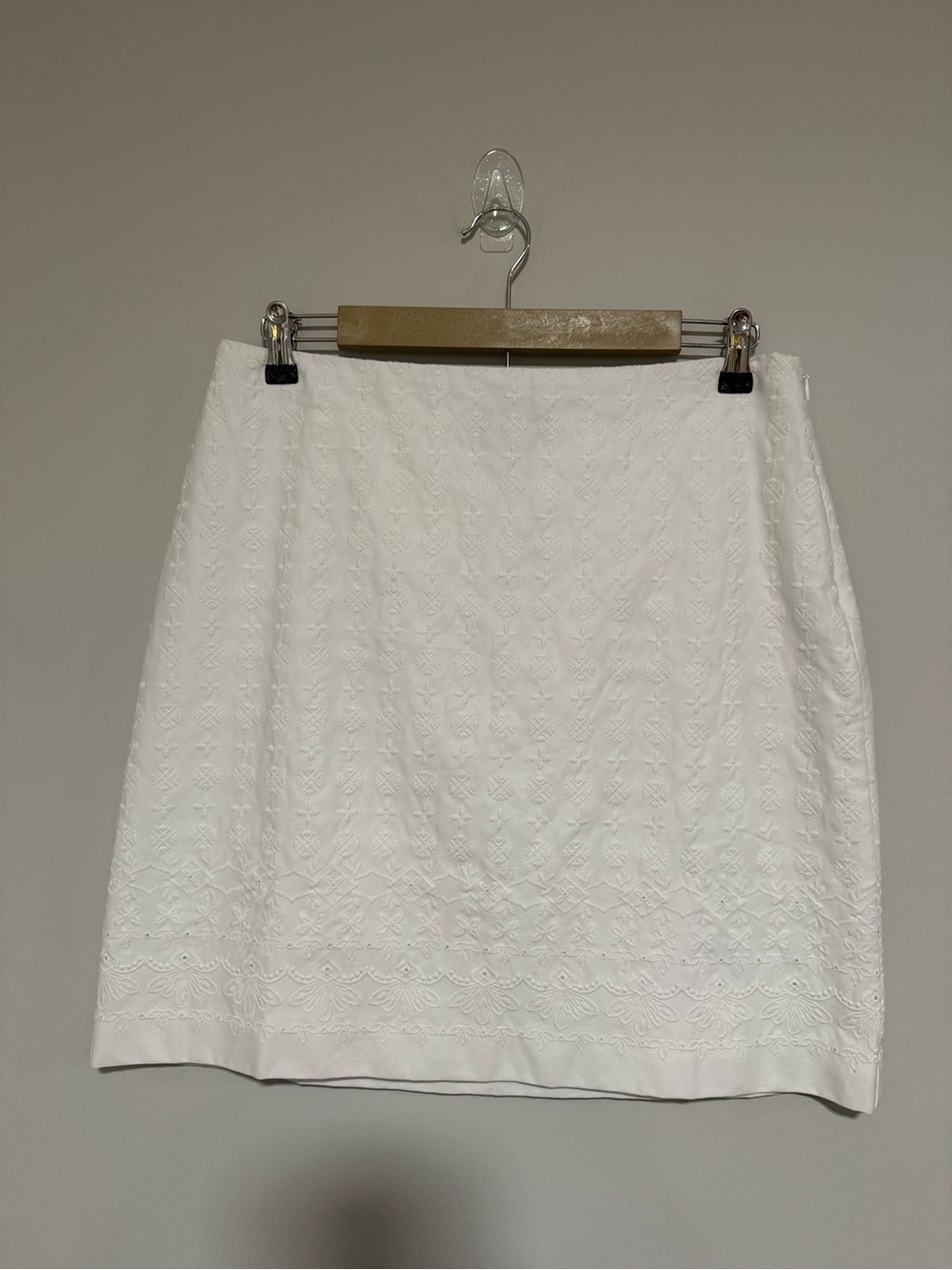 Talbots Classic White Embroidered A-Line Skirt Size 8 NWT Coastal Resort Office